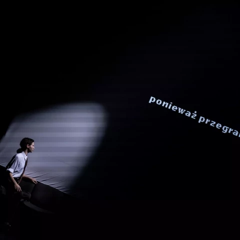 Premiera spektaklu „Tu leży ptak pogrzebany”